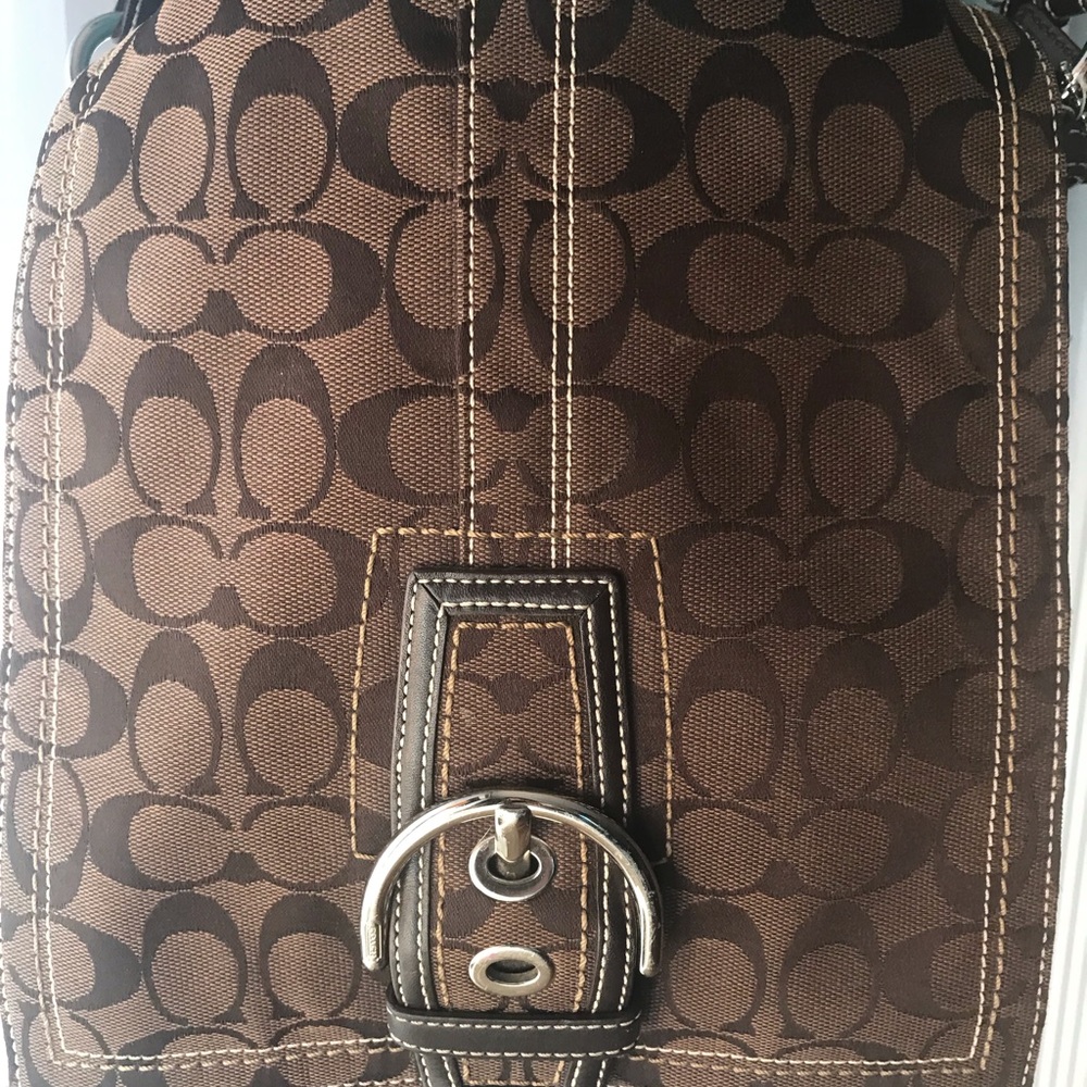 Beautiful Coach crossbody bag.